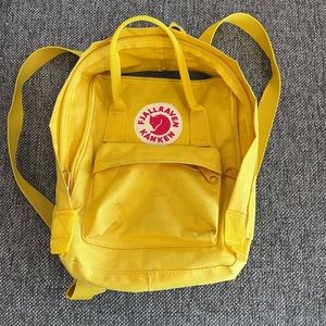 FJALL RAVEN KANKEN mini backpack